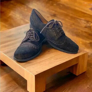 Earthies  Lisbon Rock suede Oxford wingtip walking shoe w bronze metallic wash